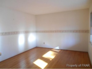 1532 Greenock entrance before